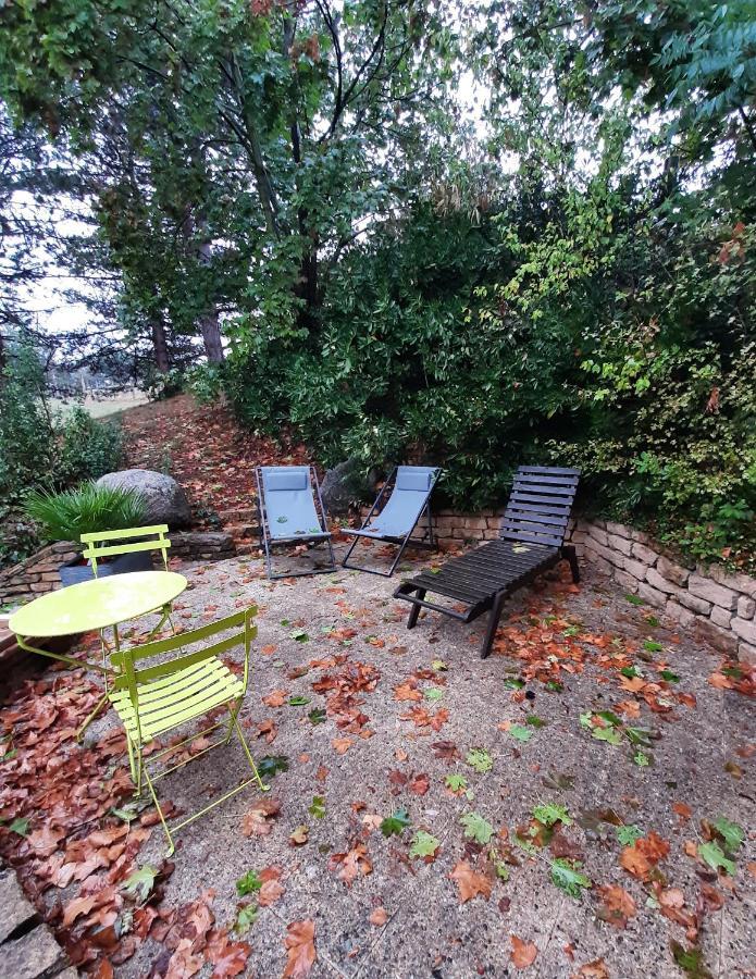 La Souveraine Saint-Genis-Laval Extérieur photo